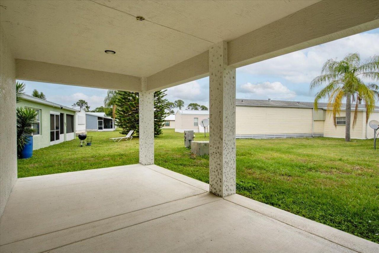 6728 Spanish Lake Boulevard, Fort Pierce, FL 34951 Photo