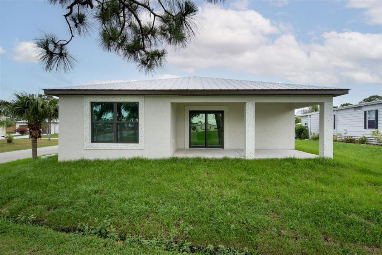 73 Las Casitas Court, Fort Pierce, FL 34951 Photo