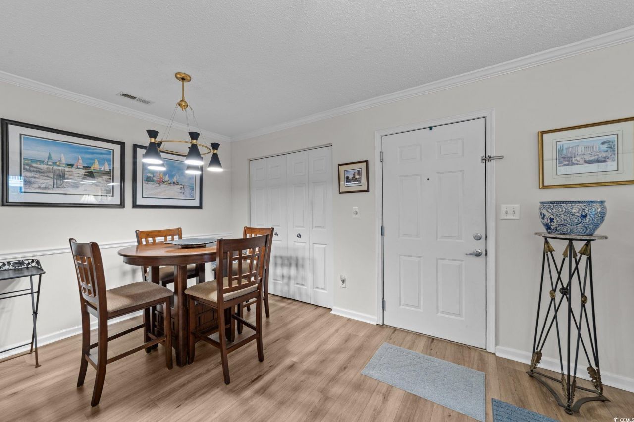 3795 Hitchcock Way Photo 6