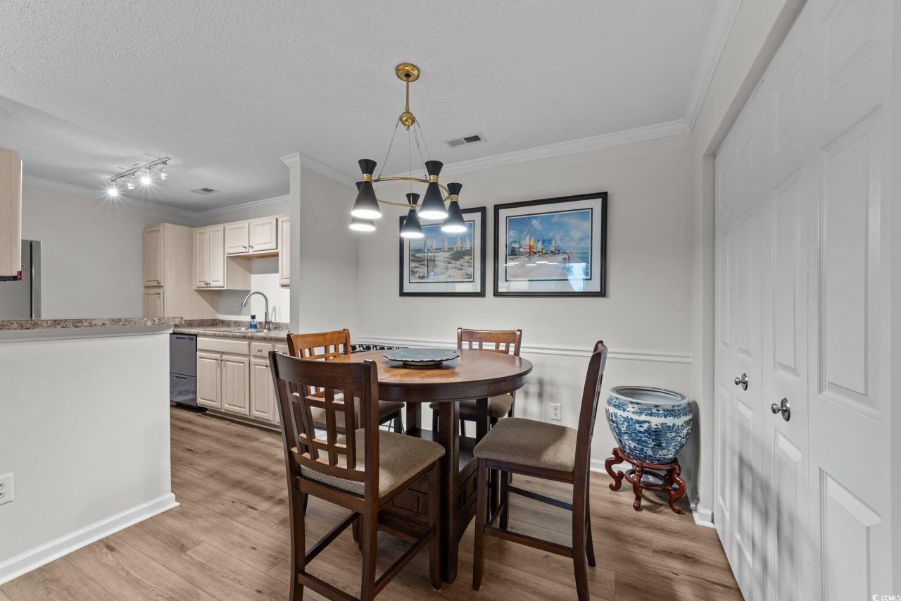 3795 Hitchcock Way Photo 7