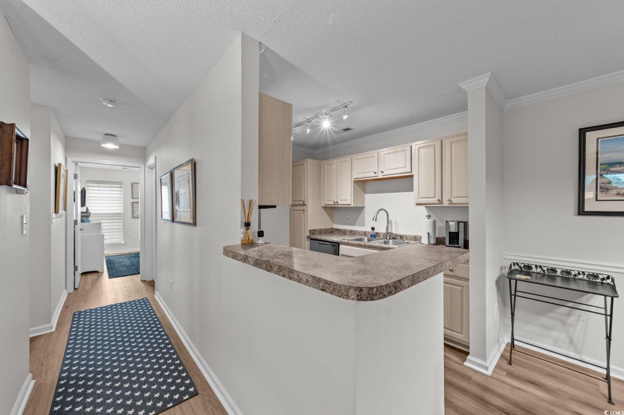 3795 Hitchcock Way Photo 8