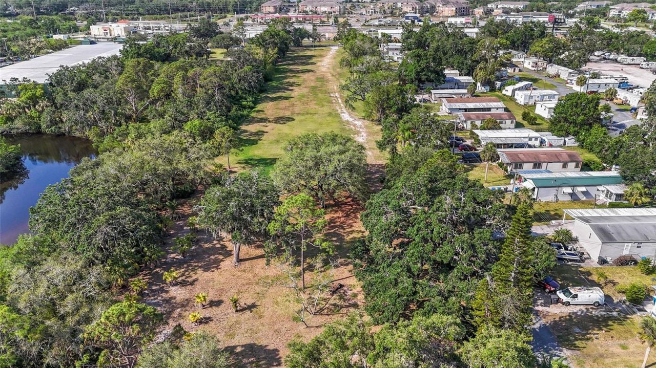 13025 Memorial Highway, Tampa, FL 33635 Photo