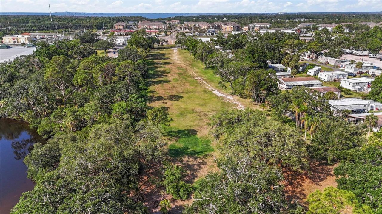 13025 Memorial Highway, Tampa, FL 33635 Photo