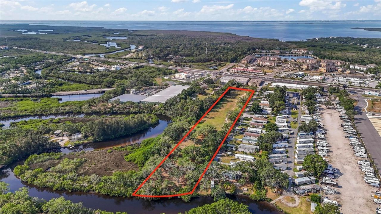 13025 Memorial Highway, Tampa, FL 33635 Photo