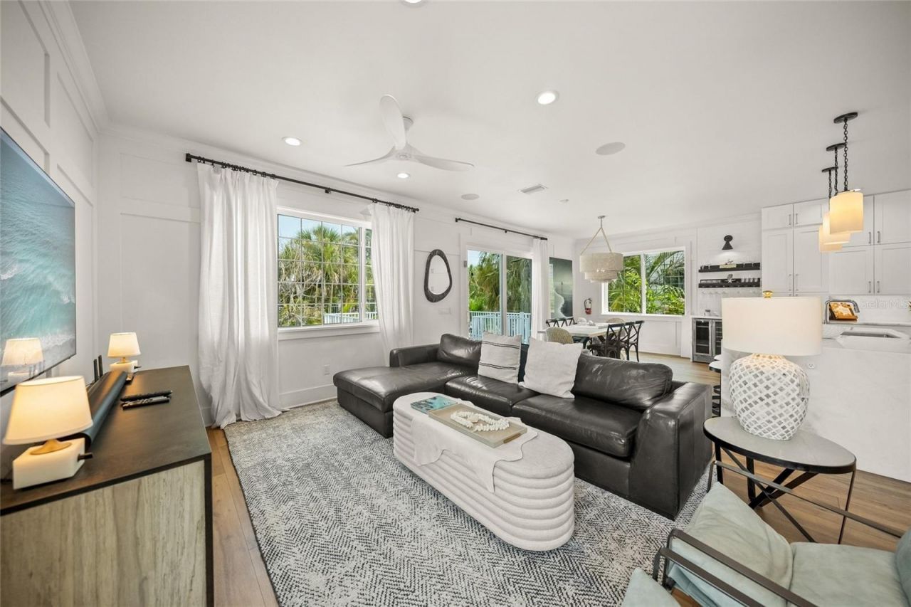 120 White Avenue, Anna Maria, FL 34216 Photo