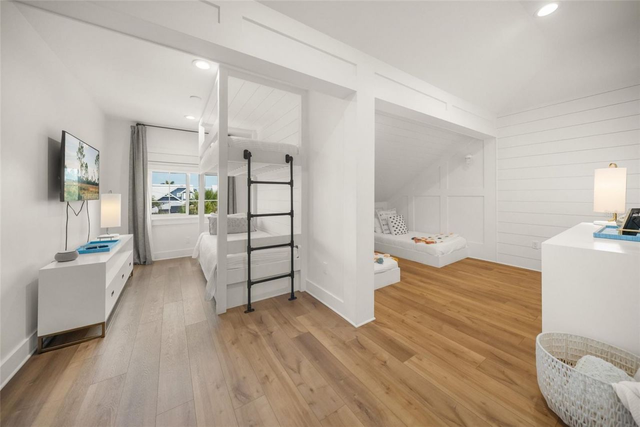 120 White Avenue, Anna Maria, FL 34216 Photo