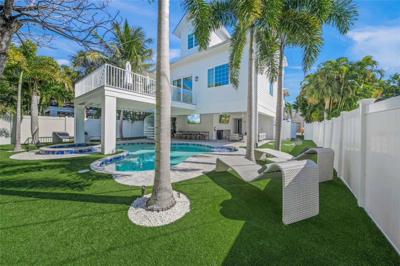 120 White Avenue, Anna Maria, FL 34216 Photo