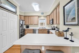 17 South Oak Dr. photo 4