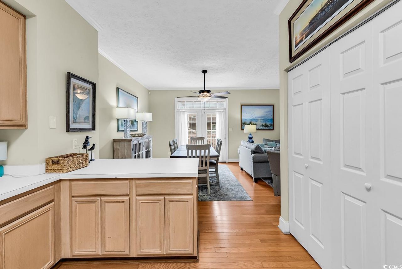 17 South Oak Dr. Photo 6