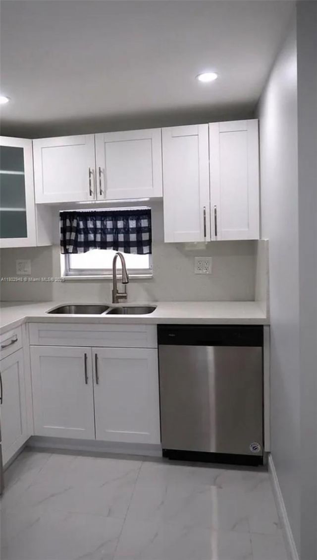 691 S Hollybrook Dr, Unit 208, Pembroke Pines, FL 33025 Photo