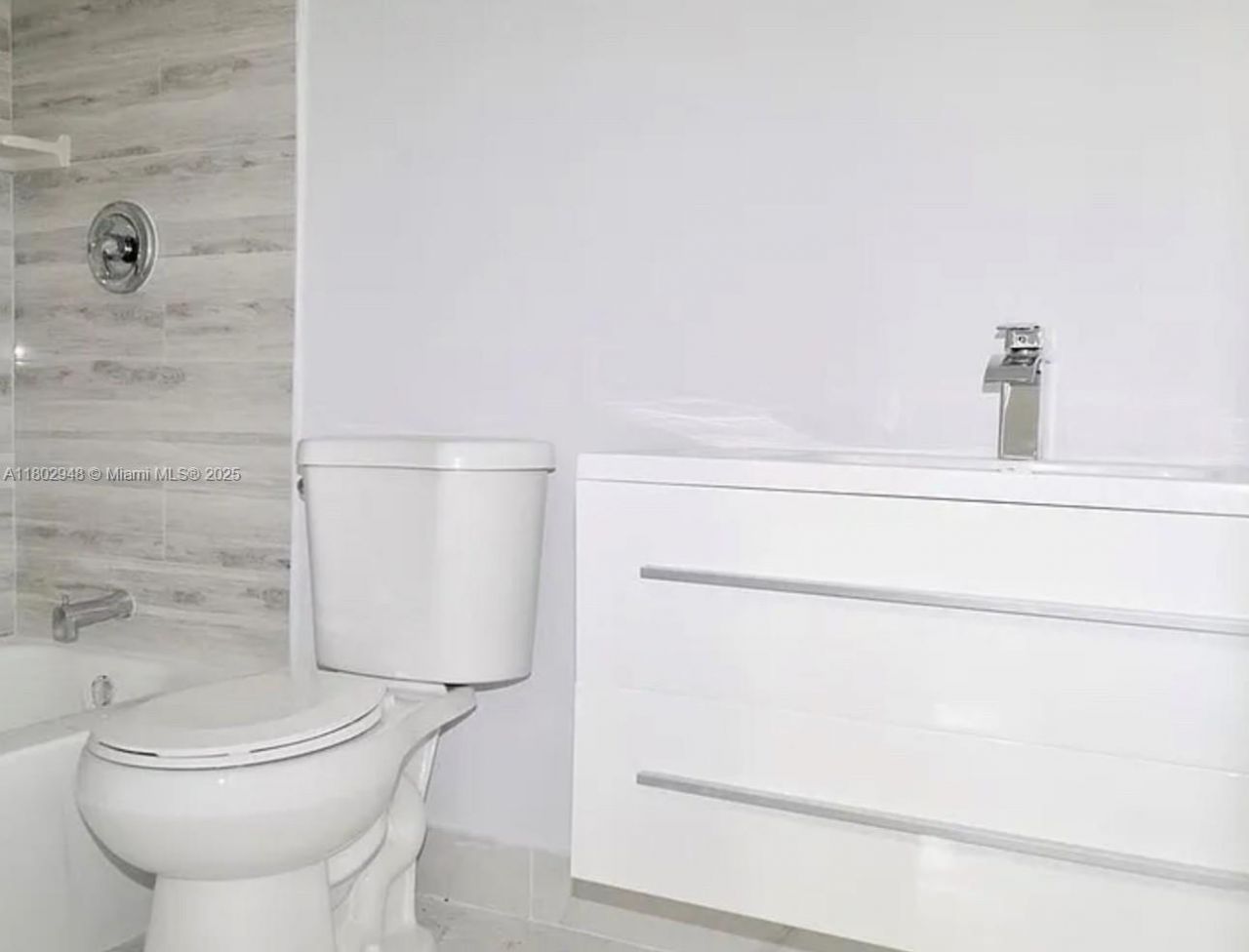 691 S Hollybrook Dr, Unit 208, Pembroke Pines, FL 33025 Photo