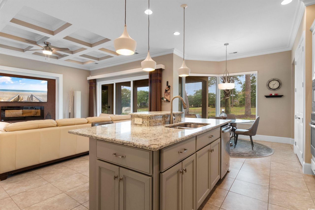 7253 Seville Dr. Photo 12