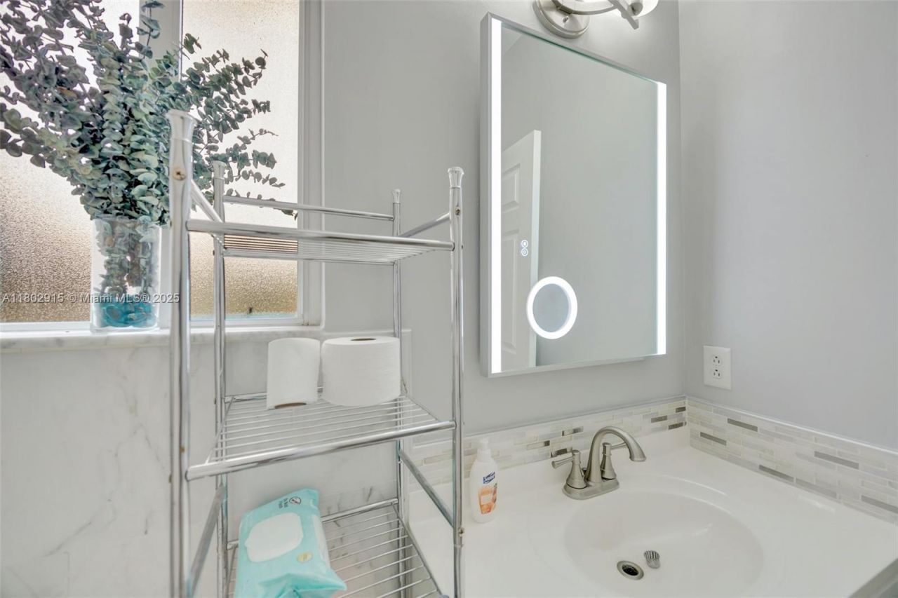 1130 NE 41st Ave, Homestead, FL 33033 Photo