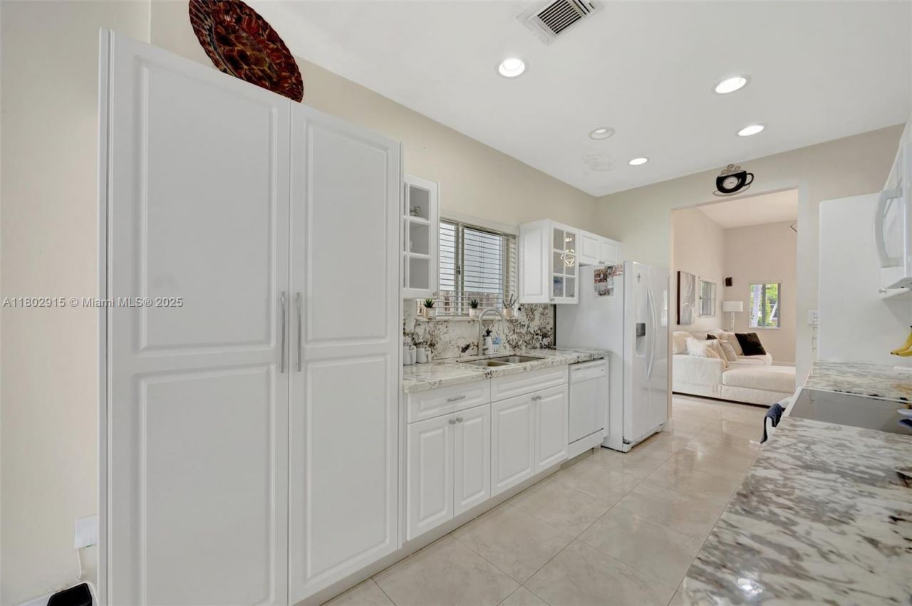 1130 NE 41st Ave, Homestead, FL 33033 Photo