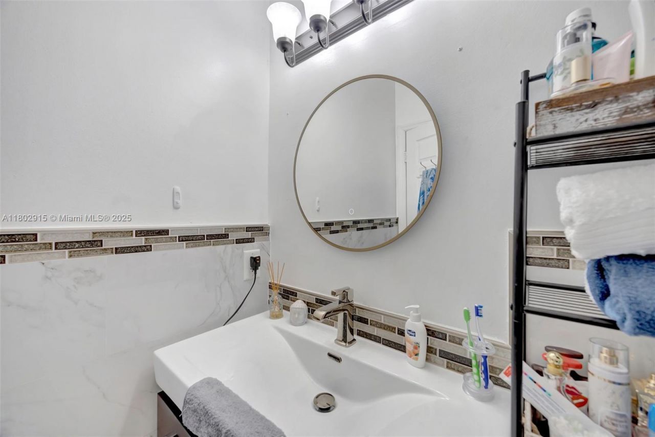 1130 NE 41st Ave, Homestead, FL 33033 Photo