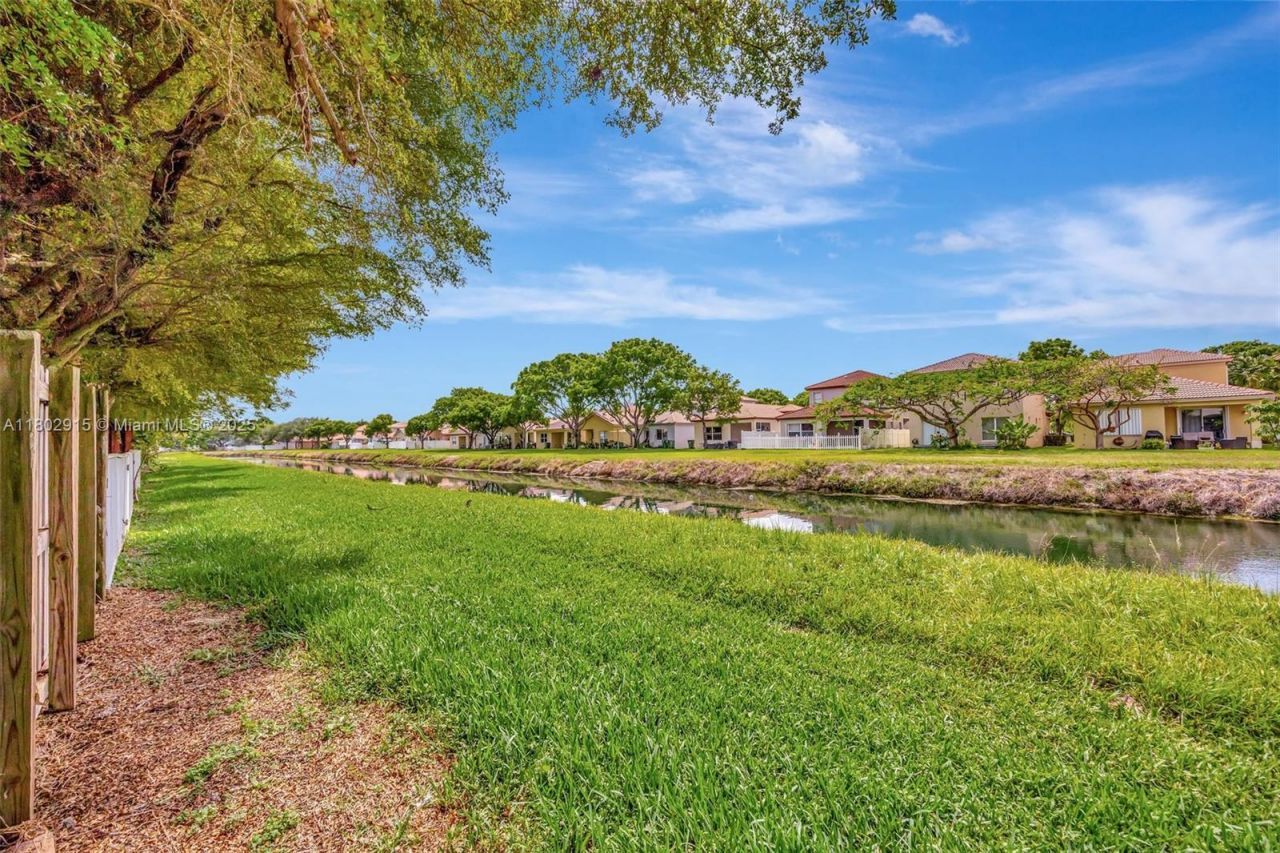 1130 NE 41st Ave, Homestead, FL 33033 Photo