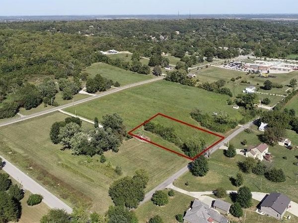 2104 Limit Street, Leavenworth, KS 66048