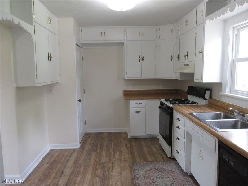 211 Clark St., Belmont, WV 26134 Photo 10