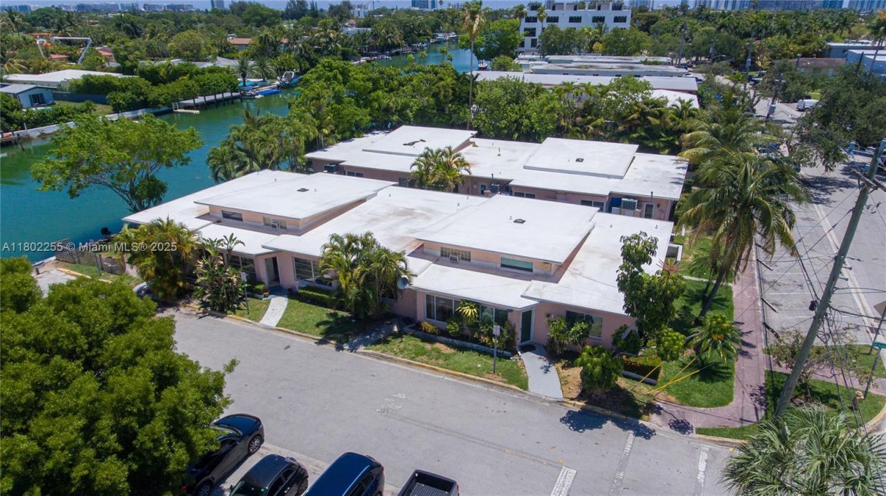 1795 Calais Dr, Miami Beach, FL 33141 Photo