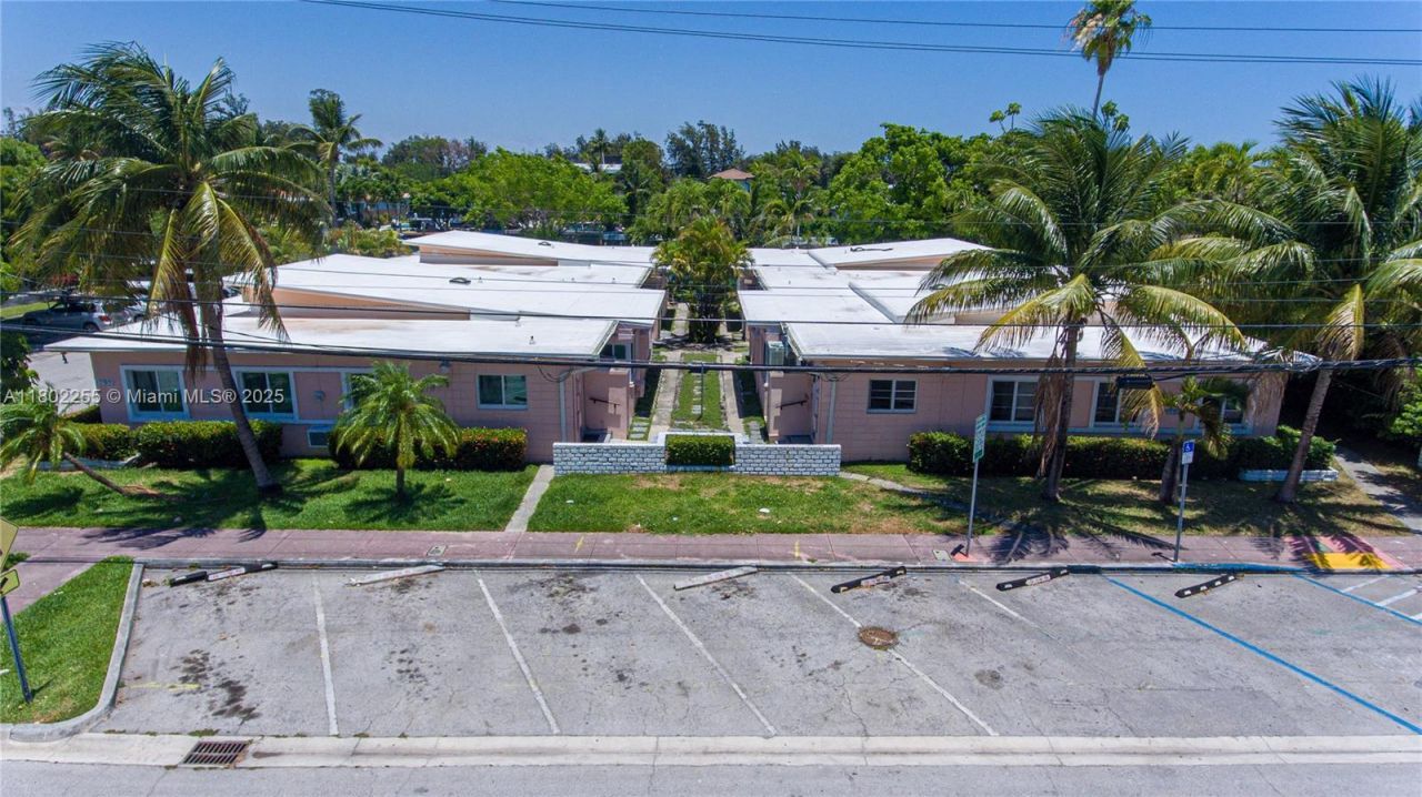 1795 Calais Dr, Miami Beach, FL 33141 Photo