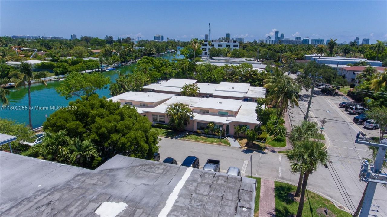 1795 Calais Dr, Miami Beach, FL 33141 Photo