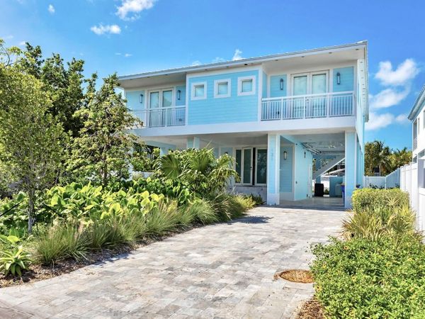 121 Lake Road, ISLAMORADA, FL 33070