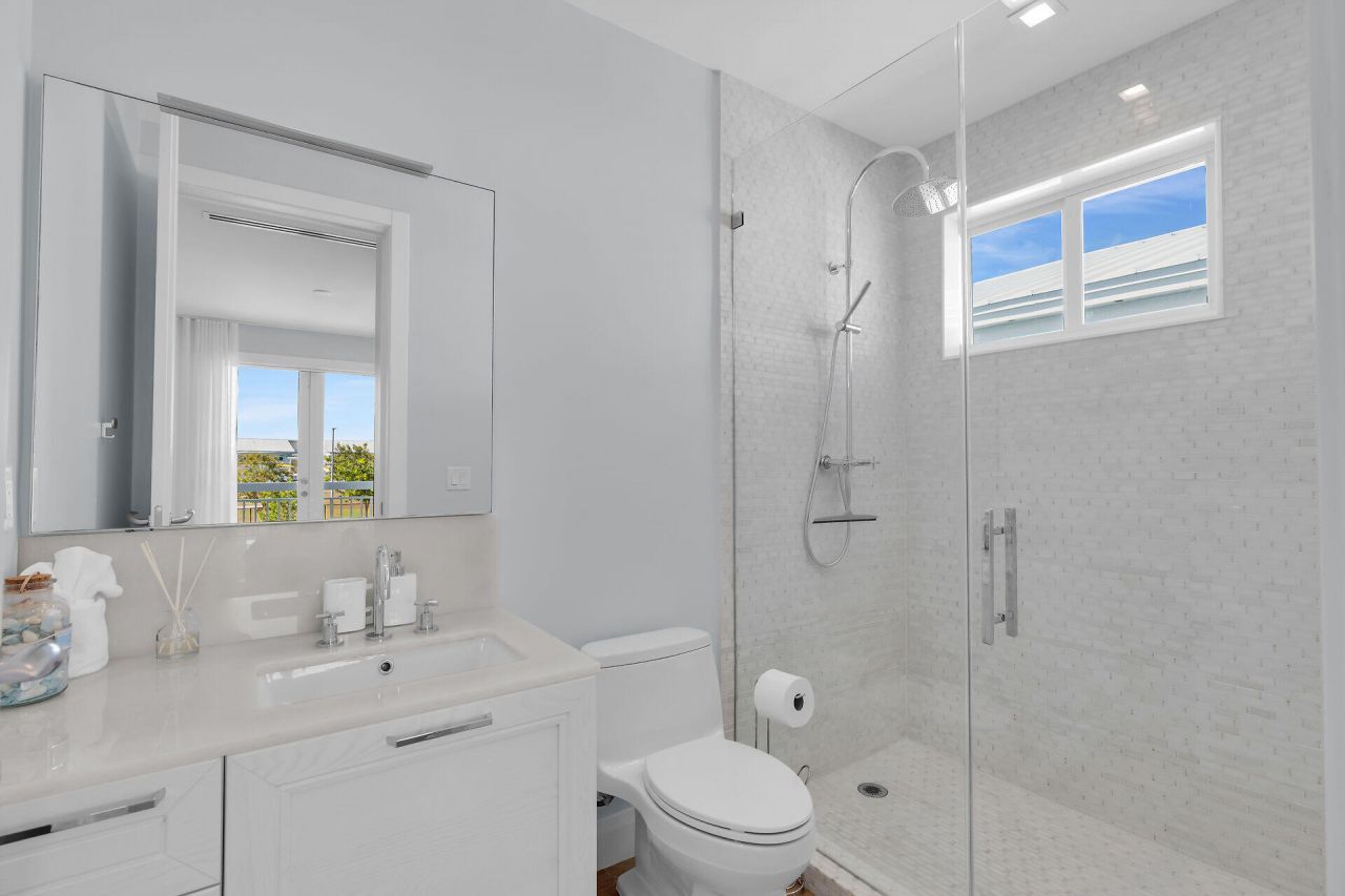 121 Lake Road, Islamorada, FL 33070 Photo