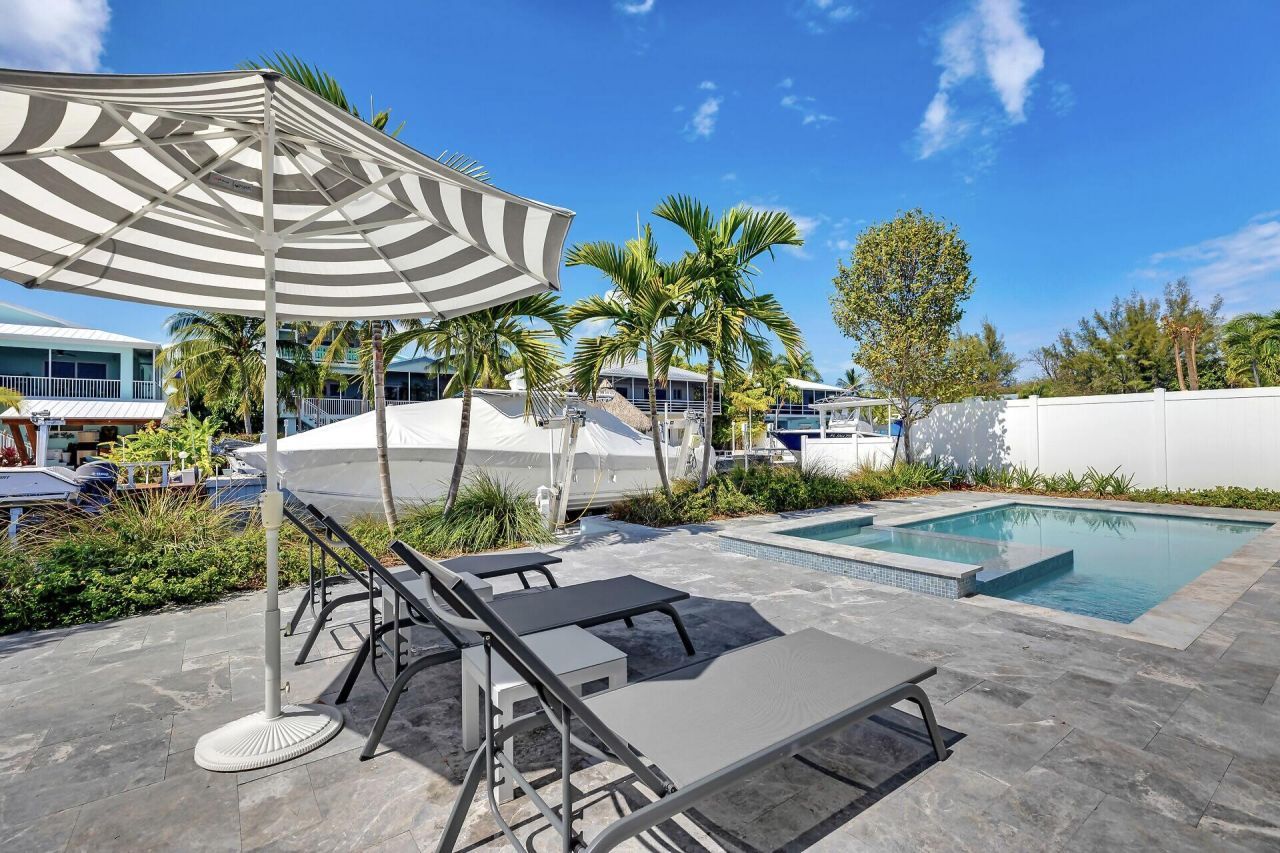 121 Lake Road, Islamorada, FL 33070 Photo