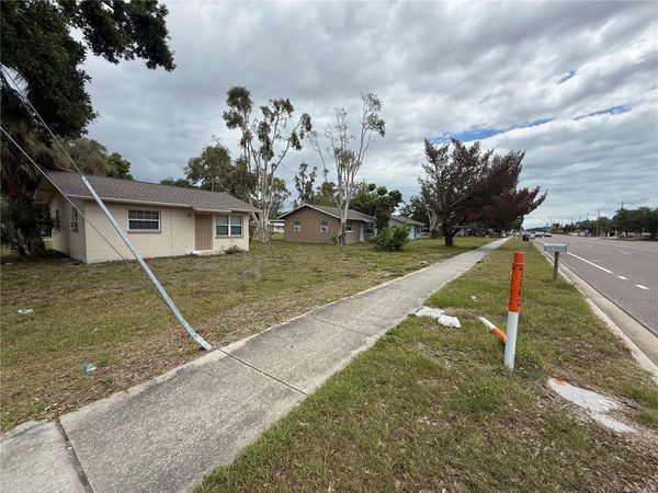 6797 54TH AVENUE N, ST PETERSBURG, FL 33709