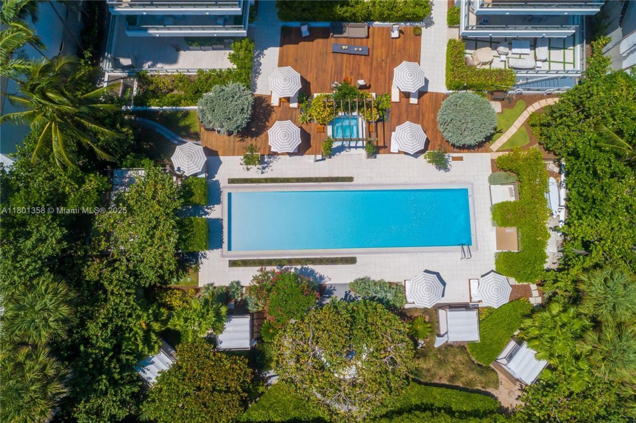 125 Ocean Dr, Unit U-0203, Miami Beach, FL 33139 Photo