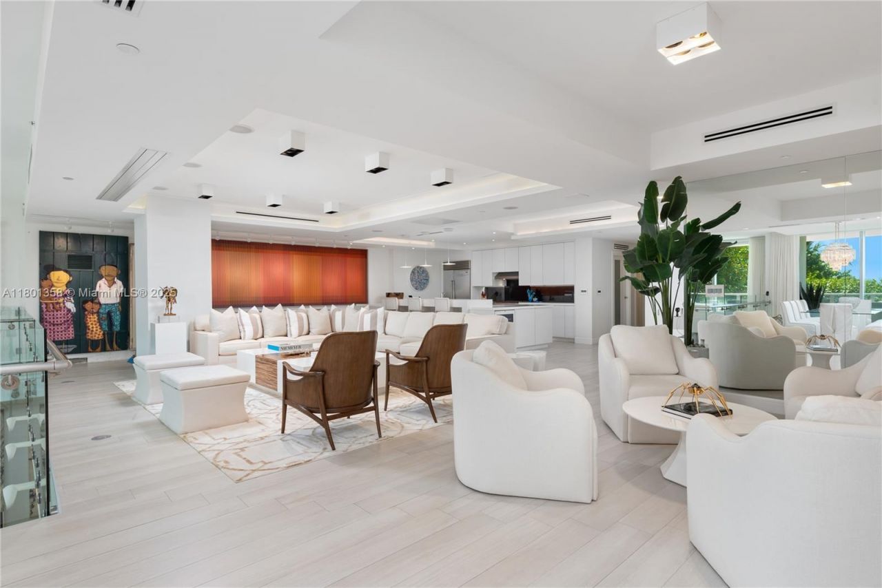 125 Ocean Dr, Unit U-0203, Miami Beach, FL 33139 Photo