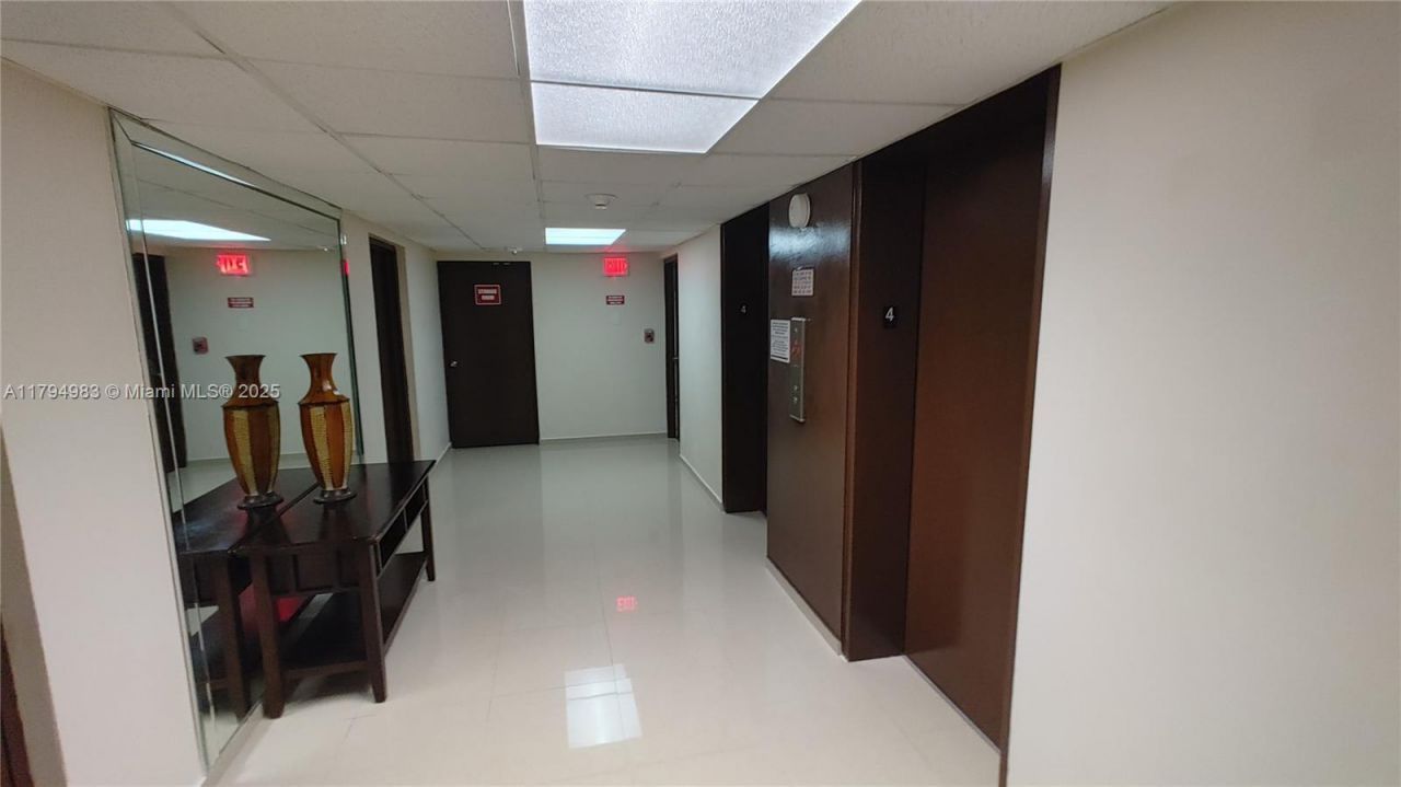 2101 Atlantic Shores Blvd, Unit 415, Hallandale Beach, FL 33009 Photo