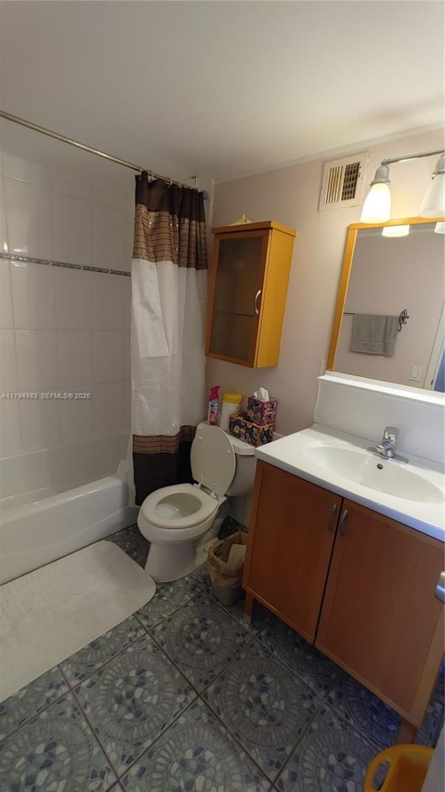 2101 Atlantic Shores Blvd, Unit 415, Hallandale Beach, FL 33009 Photo