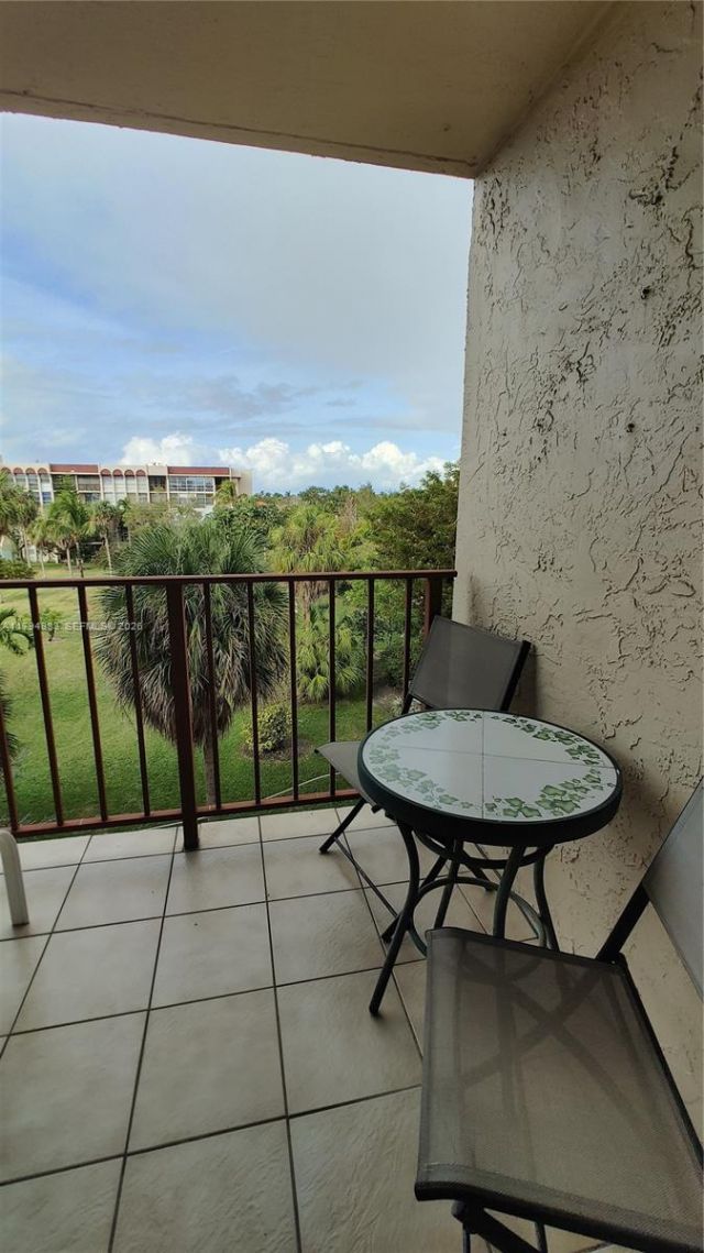 2101 Atlantic Shores Blvd, Unit 415, Hallandale Beach, FL 33009 Photo