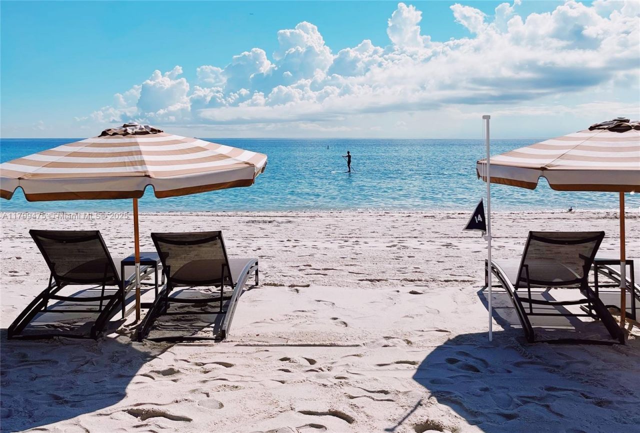 18501 Collins Avenue, Unit Cabana 22, Sunny Isles Beach, FL 33160 Photo