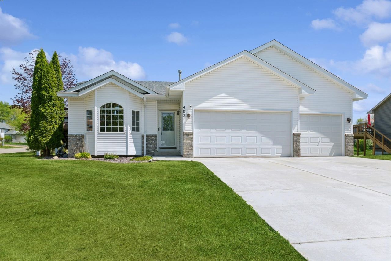 402 13th Avenue Ne, Buffalo, MN 55313 Main Photo