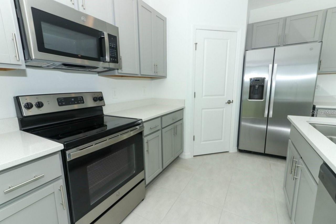 165 Citrine Loop, Kissimmee, FL 34758 Photo