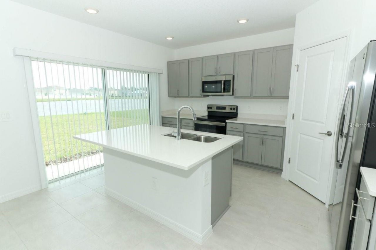 165 Citrine Loop, Kissimmee, FL 34758 Photo