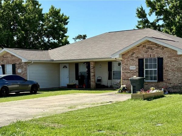 1723 N Tallowood Drive N, Lake Charles, LA 70605