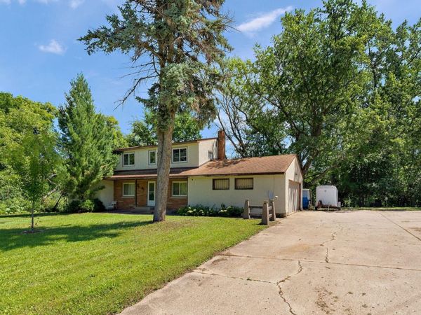 2300 Pagel Road, Mendota Heights, MN 55120