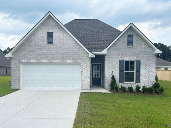 42282 Blue Bay Drive, Ponchatoula, LA 70454
