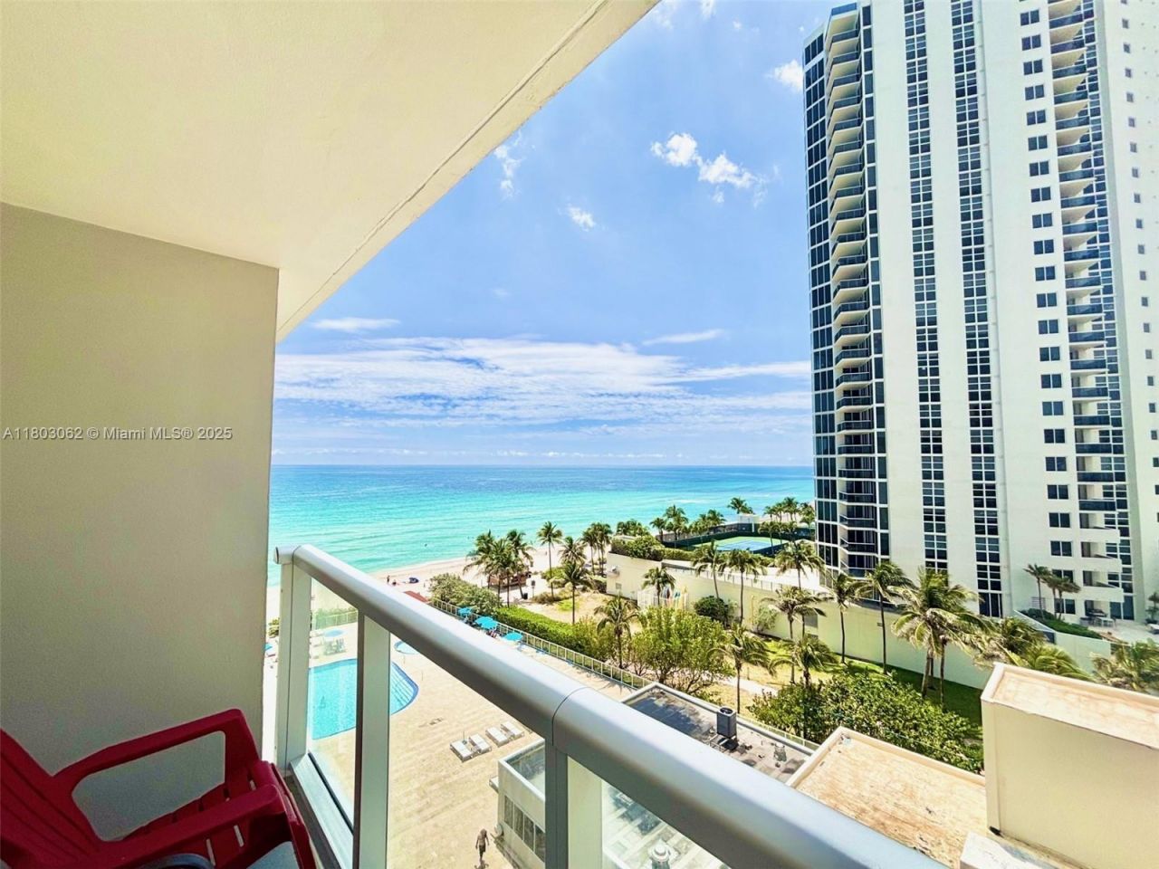 19201 Collins Ave, Unit 606, Sunny Isles Beach, FL 33160 Photo