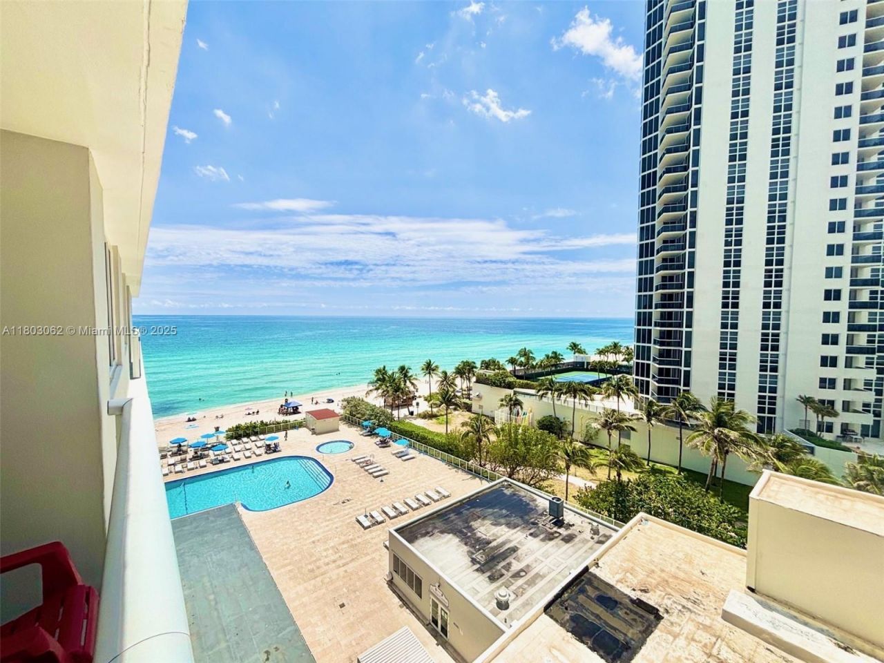19201 Collins Ave, Unit 606, Sunny Isles Beach, FL 33160 Photo