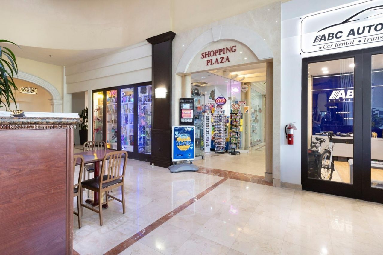 19201 Collins Ave, Unit 606, Sunny Isles Beach, FL 33160 Photo