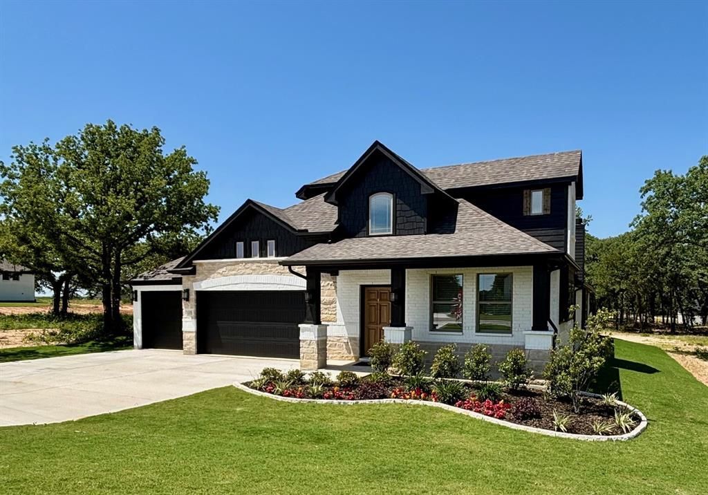 135 Rj Smith Drive, Boyd, TX 76023 Main Photo