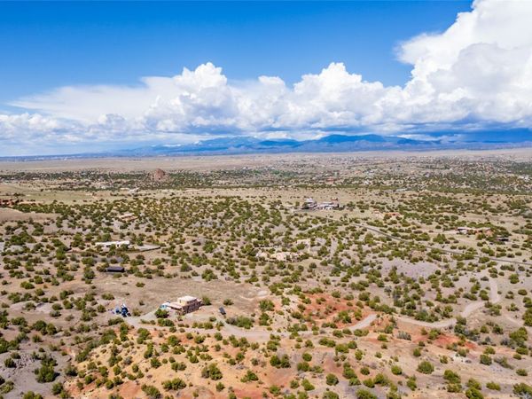 100 Rancho Alegre, Santa Fe, NM 87508