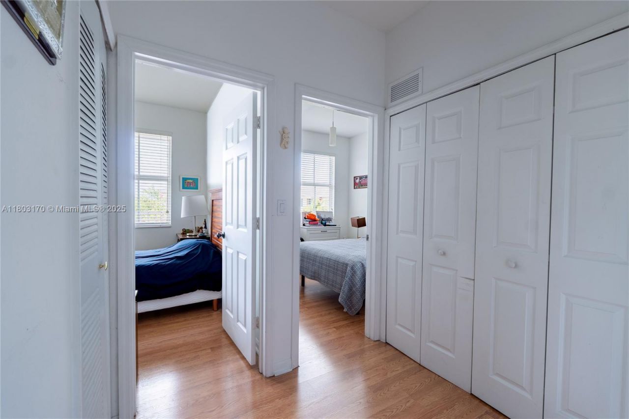 11002 NW 83rd St, Unit 213, Doral, FL 33178 Photo