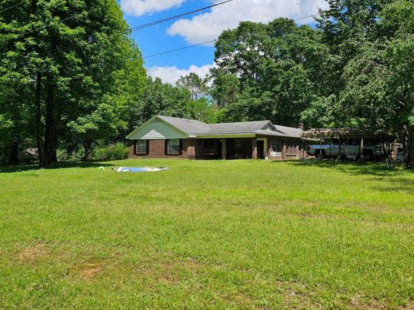 550 Senatobia Drive, Senatobia, MS 38668