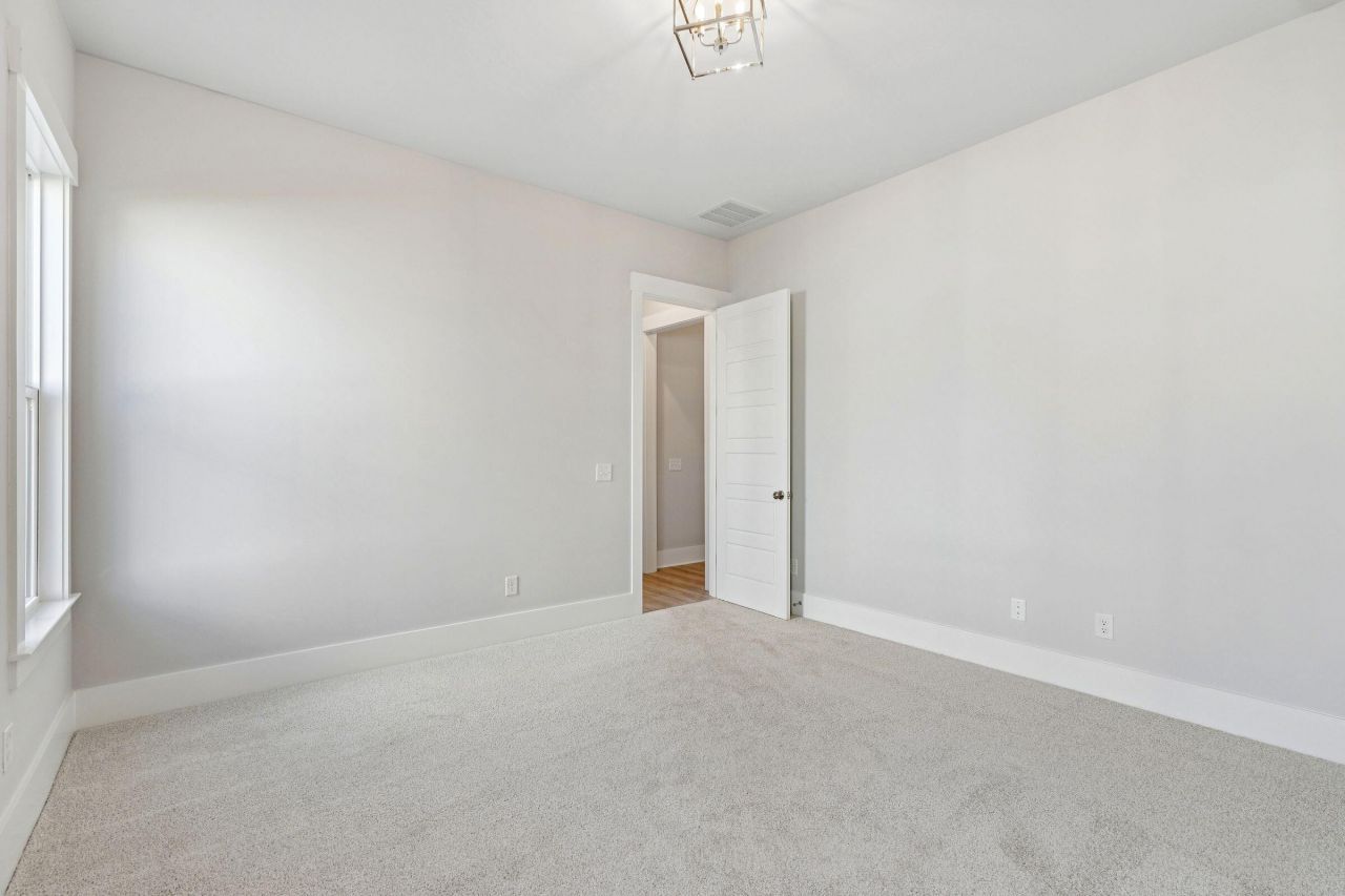 363 Trailmore Lane Photo 17