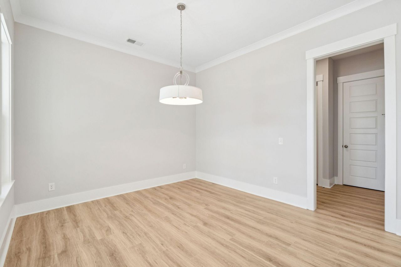 363 Trailmore Lane Photo 8